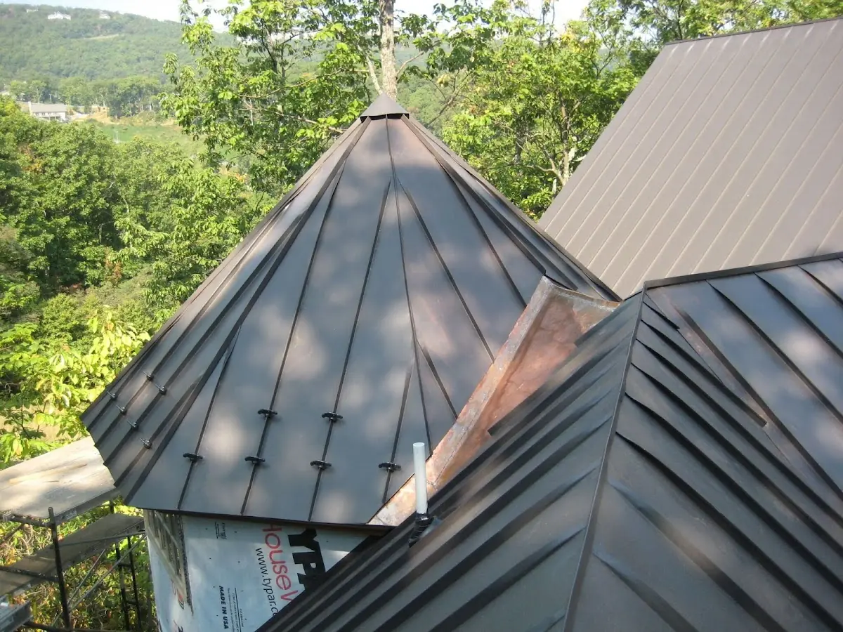 Professional Shingle Replacement & Repair by Craftsman Roofing in Norwalk